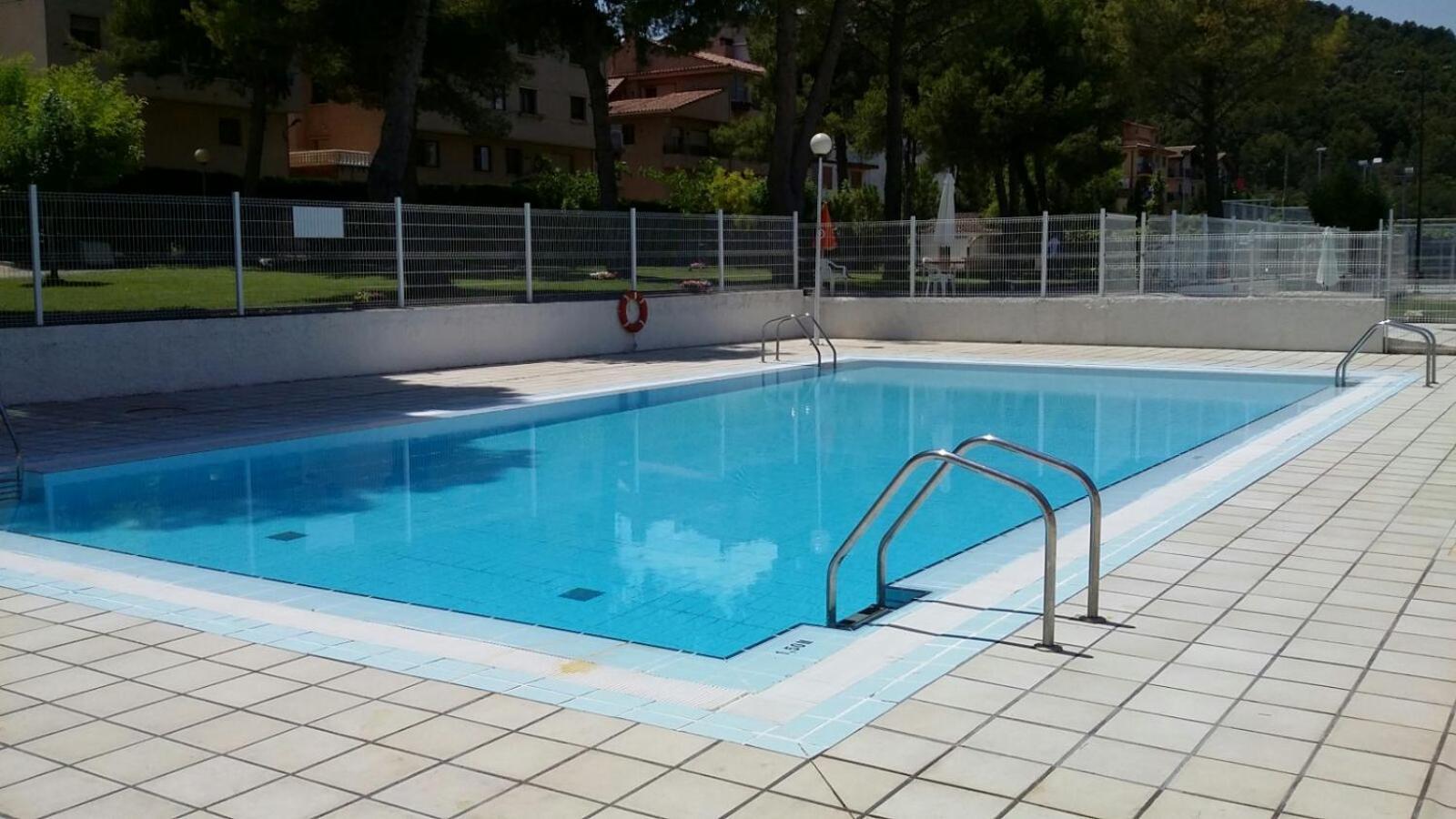 Albergue Valderrobres Auto Check-In ภายนอก รูปภาพ