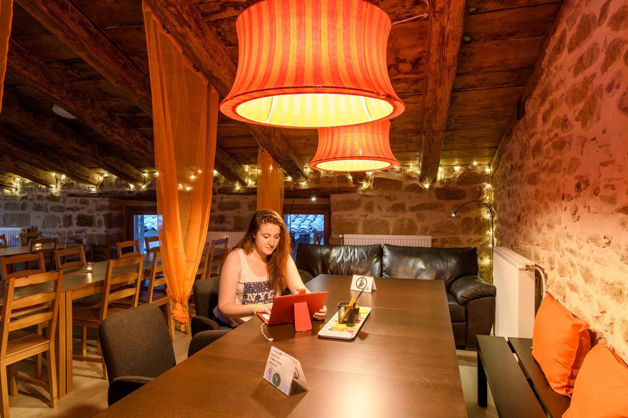 Albergue Valderrobres Auto Check-In ภายนอก รูปภาพ