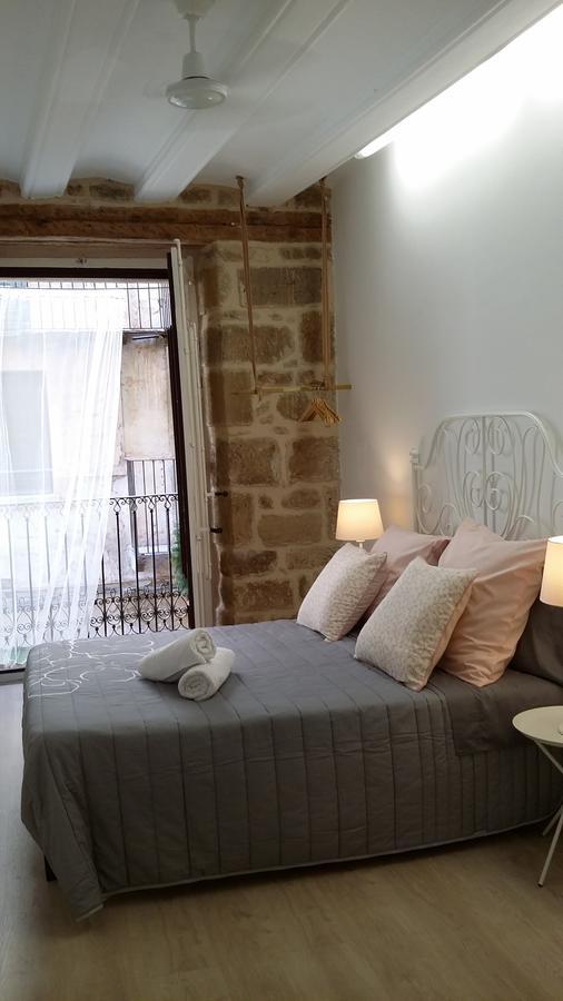 Albergue Valderrobres Auto Check-In ภายนอก รูปภาพ