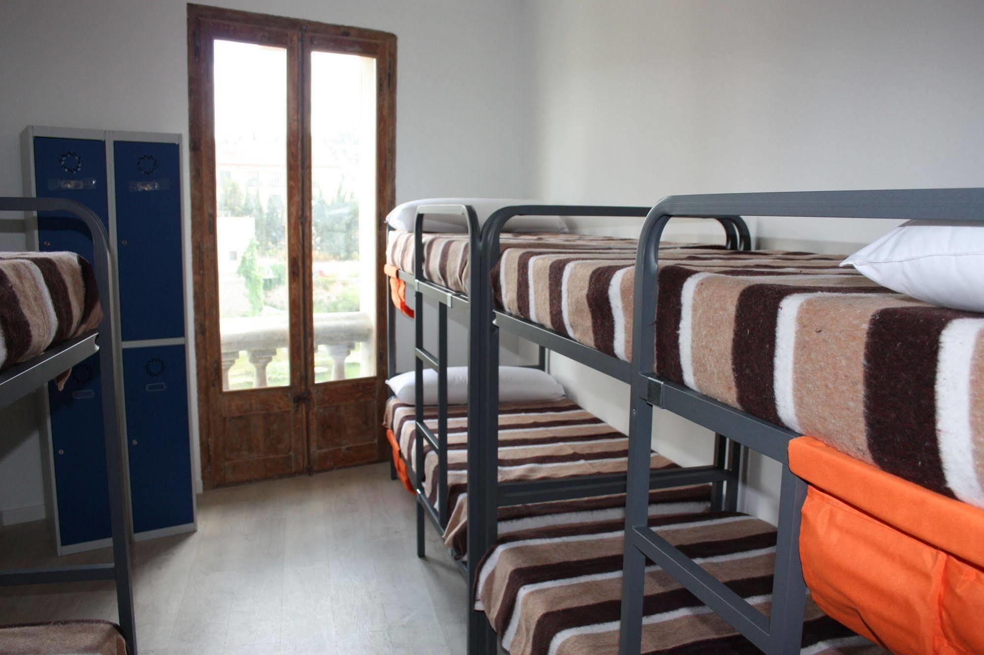 Albergue Valderrobres Auto Check-In ภายนอก รูปภาพ