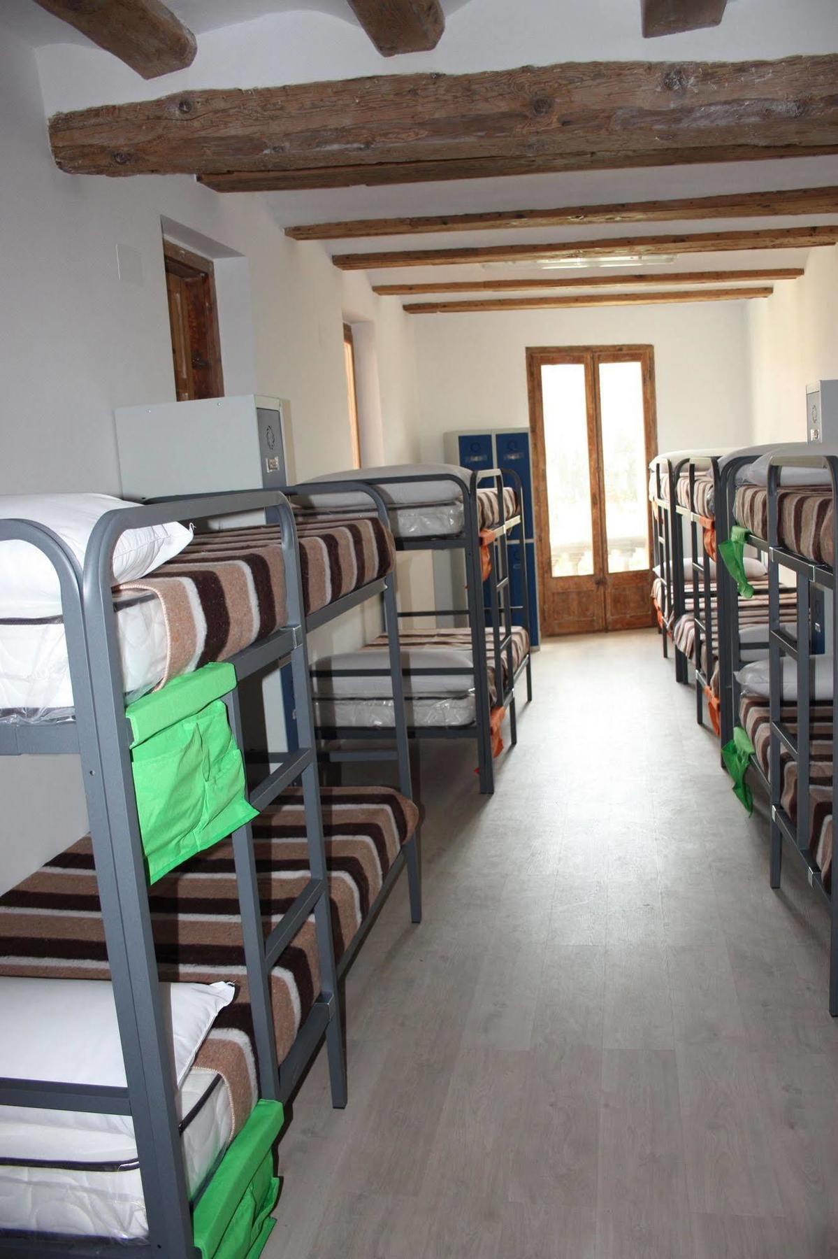Albergue Valderrobres Auto Check-In ภายนอก รูปภาพ