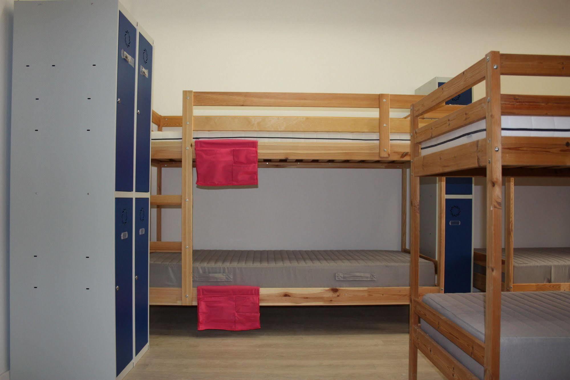 Albergue Valderrobres Auto Check-In ภายนอก รูปภาพ