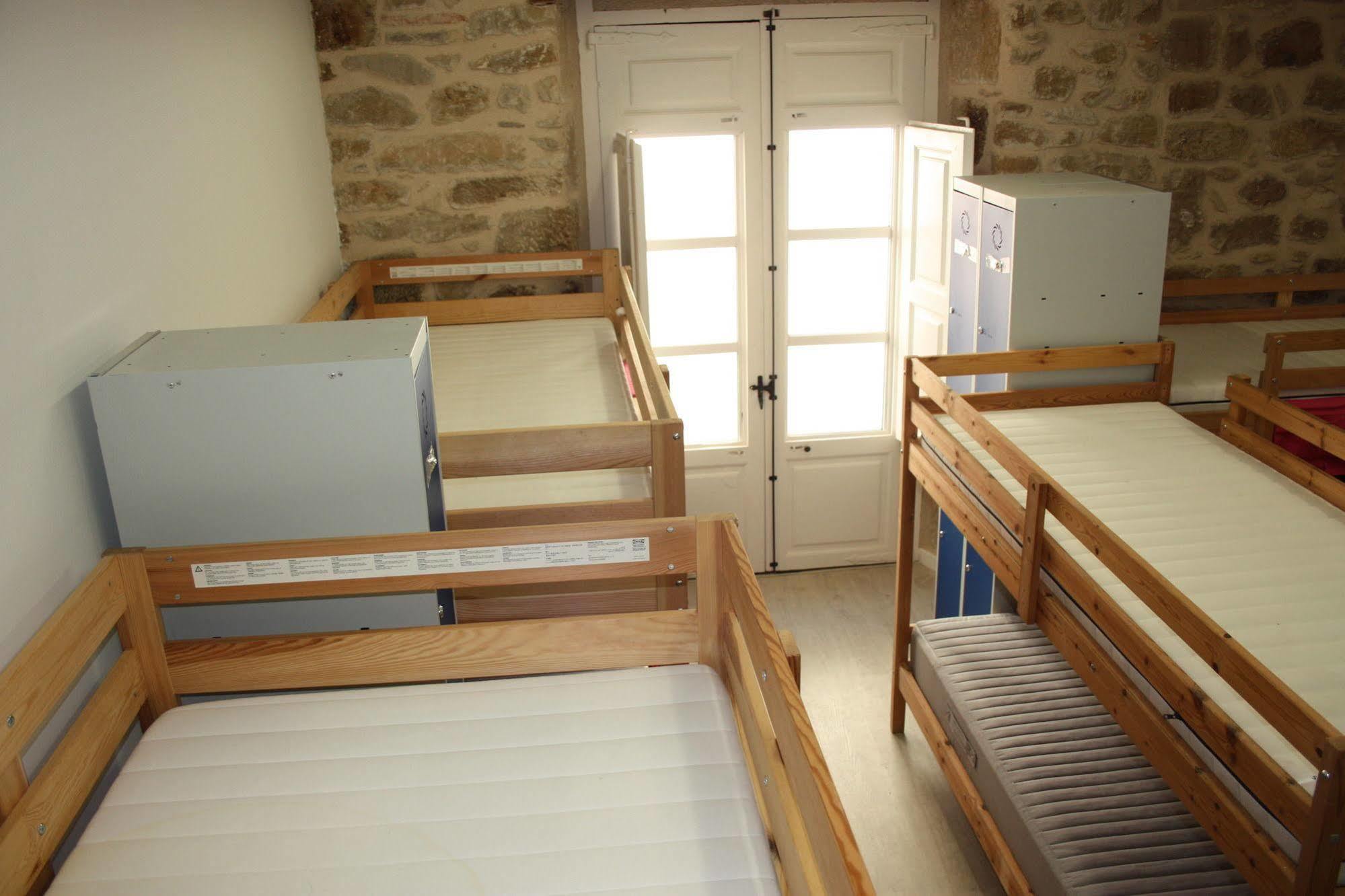Albergue Valderrobres Auto Check-In ภายนอก รูปภาพ