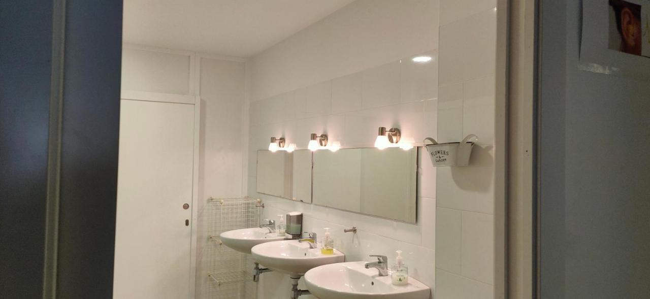 Albergue Valderrobres Auto Check-In ภายนอก รูปภาพ